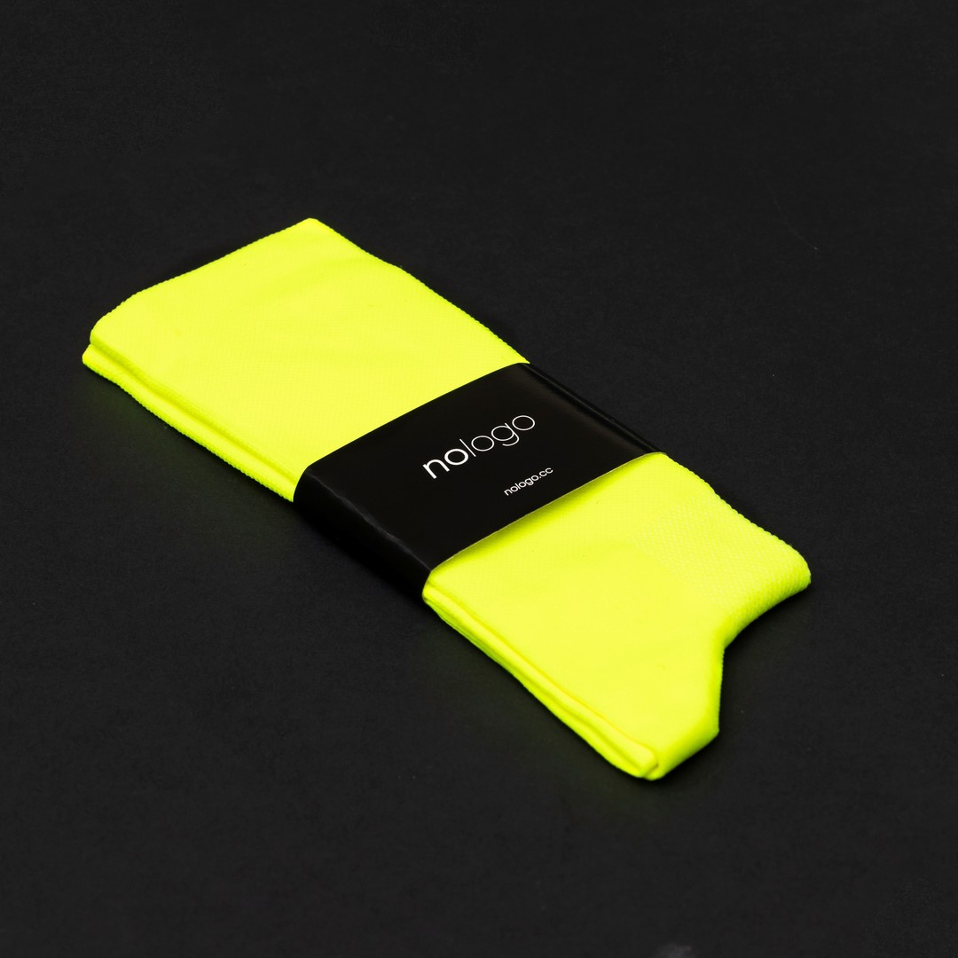 Fluo yellow cycling socks – high visibility, true reflectiveness

#cyclingsocks #nologosocks #cyclingstyle #sockdoping