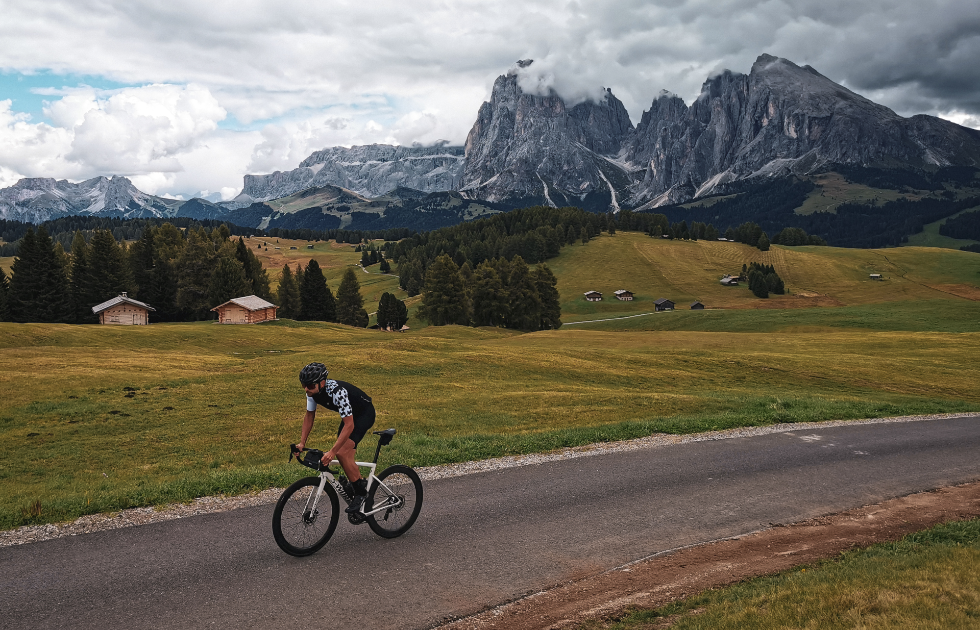 cycling socks for long distance riding